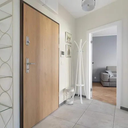 Appartement Elegant In For Remote Work With Parking And Balcony By Renters *