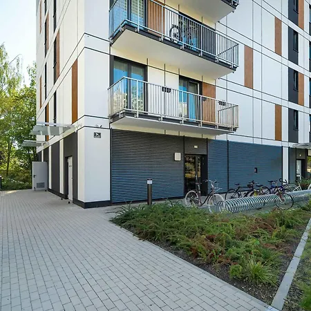 Elegant In For Remote Work With Parking And Balcony By Renters Appartement Poznań