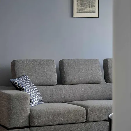 Elegant In For Remote Work With Parking And Balcony By Renters *