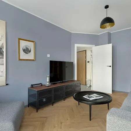 아파트 Elegant In For Remote Work With Parking And Balcony By Renters 포즈난